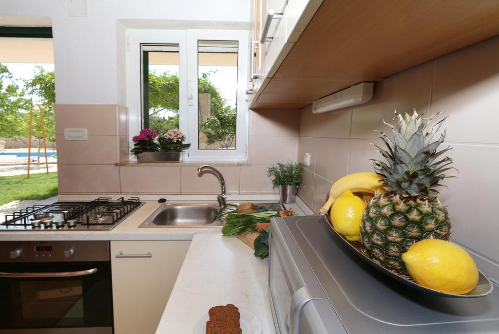 Villa Silentio, Complete Privacy Near Makarska Подгора Номер фото